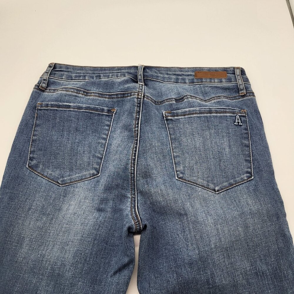 ARTICLES OF SOCIETY Womens SZ 30 Suzy Skinny Fit Jeans Distressed Hem Elden Wash - Picture 3 of 10